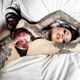 🔥 Fotos quentes, portfólio de modelos  #9405 Modelo de tatuagem Makani Terror