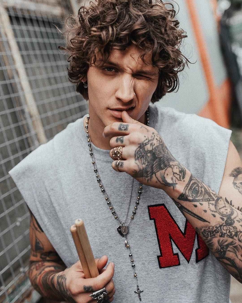 Tattooed model Leebo Freeman, modelo alternativo masculino, DJ | Londres, Reino Unido