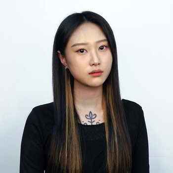 Artista de tatuagem Dokhwa