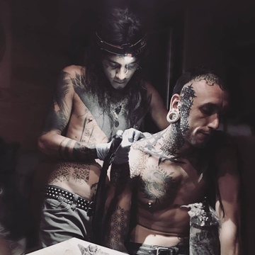 Tatuagens ornamentais misteriosas por Bayron