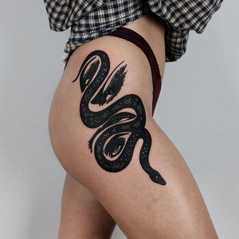 Artista de tatuagem The Wolf Rosario