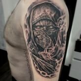 Artista de tatuagem Maxim Vetrov