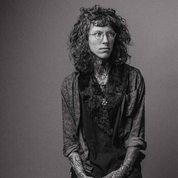 Artista de tatuagem Noel'le Longhaul (Loone)