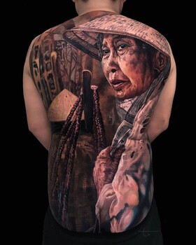 Magia pura em tatuagem por Tu Den