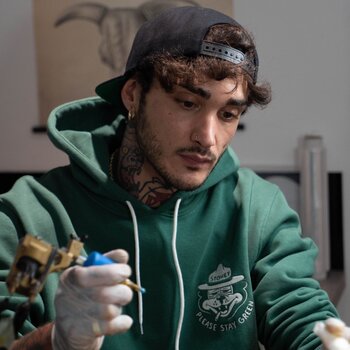 Artista de tatuagem Michael Rasetti
