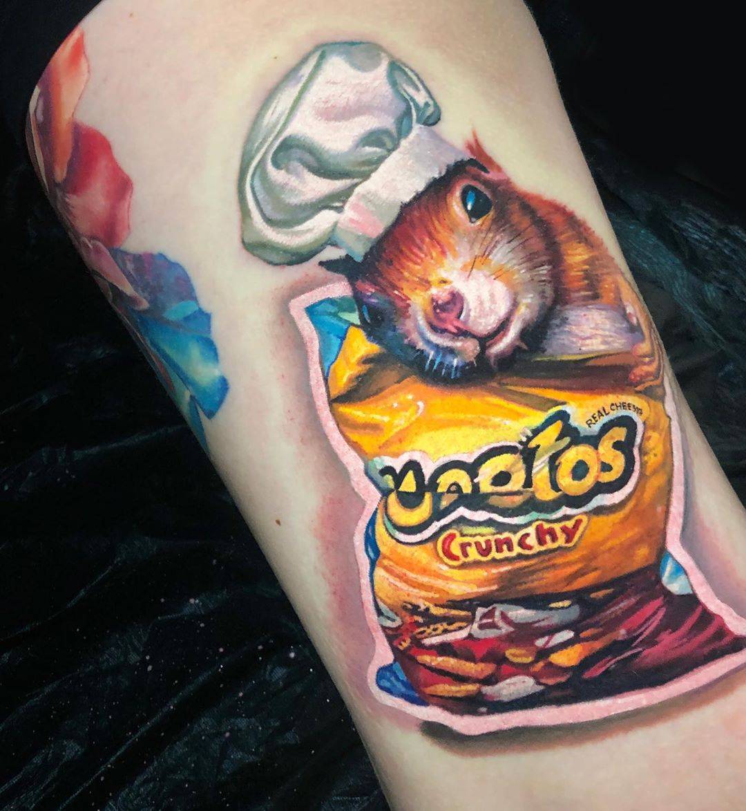 Artista de tatuagem Sergey Shanko