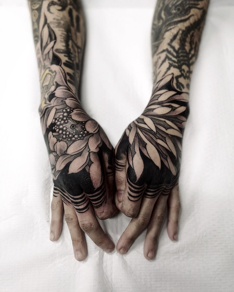 Tatuagem japonesa preta e cinza por FIBS