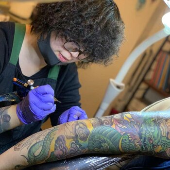 Artista de tatuagem Lu Xin