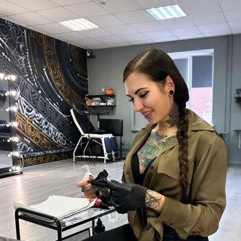 Artista de tatuagem Master Margarita