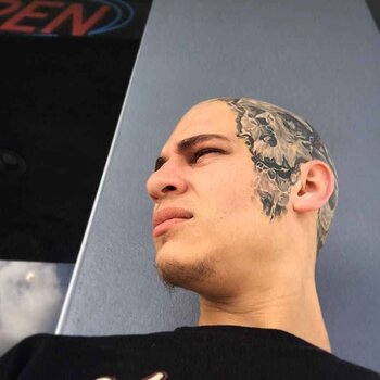 Artista de tatuagem Gabriel Gonzalez