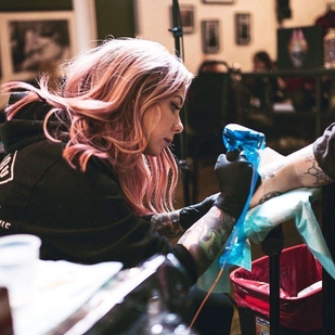 🔥 Fotos quentes, portfólio de modelos  #21841 Artista de tatuagem Megan Massacre