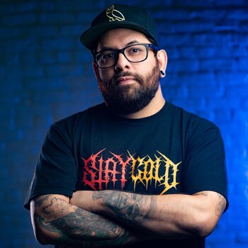 Artista de tatuagem Zhimpa Moreno