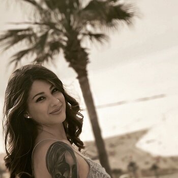 Artista de tatuagem Martina Gaudio