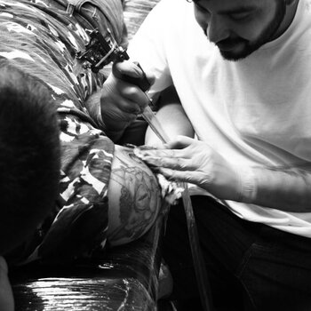 Artista de tatuagem Niorkz