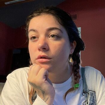 Artista de tatuagem Emily Falkowski