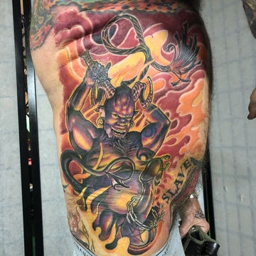 De Inner Mongolia para Shanghai: A Jornada de Tala como Artista de Tatuagem