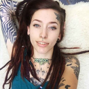 Artista de tatuagem Inga Hannarr