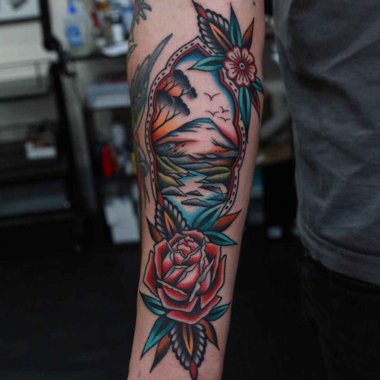 Tatuagem clássica de Vic James