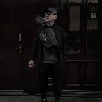 Artista de tatuagem Evgeniy Chitaev