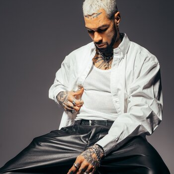 Artista de tatuagem Delphin Musquet