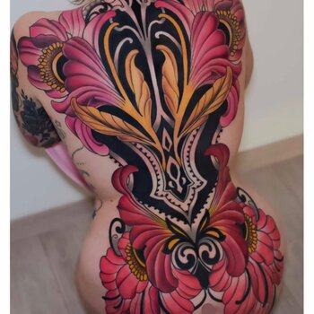 Artista de tatuagem Electrum tattoo