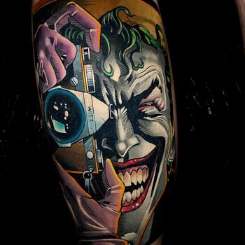 Artista de tatuagem Dane Grannon