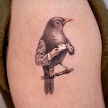 O Toque Delicado do Micro-realismo: A arte de tatuagem de Gyan