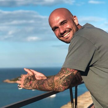 Artista de tatuagem Massimiliano Pennella / @PennyBoy