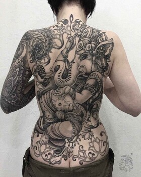 As obras do inimitável Kristina Darmaeva