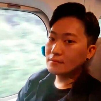 Artista de tatuagem Polyc SJ / 상진