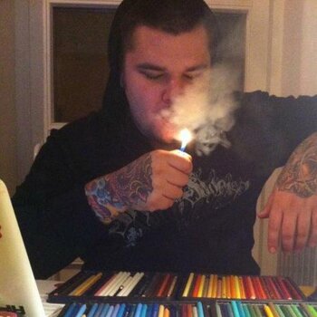 Artista de tatuagem Davee Blows