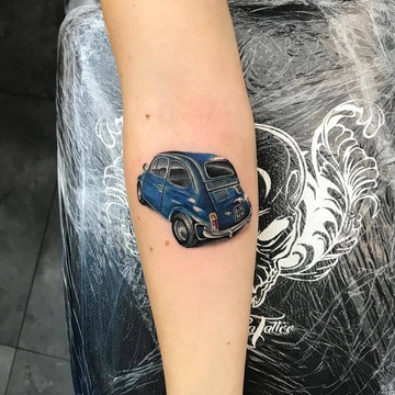 Tatuagens realistas pequenas por Alberto Marzari