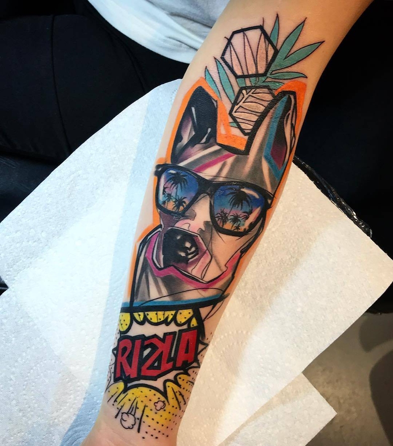 Tatuagem abstrata brilhante de Tom Petucco