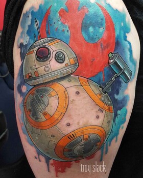 Pop cultura na escola nova e colorida de tattoos por Troy Slack