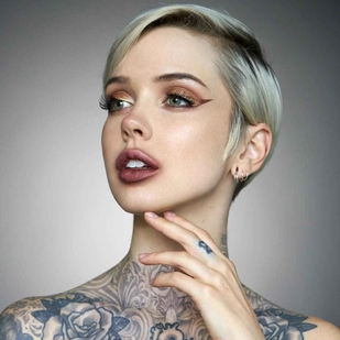 🔥 Fotos quentes, portfólio de modelos  #15122 Modelo de tatuagem Sara X Mills