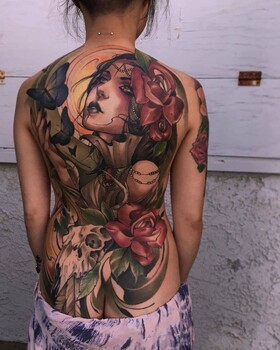 Tatuagem neo tradicional de Matthew Tischler