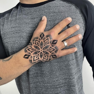 🔥 Fotos quentes, portfólio de modelos  #60570 Artista de tatuagem Naira Dots