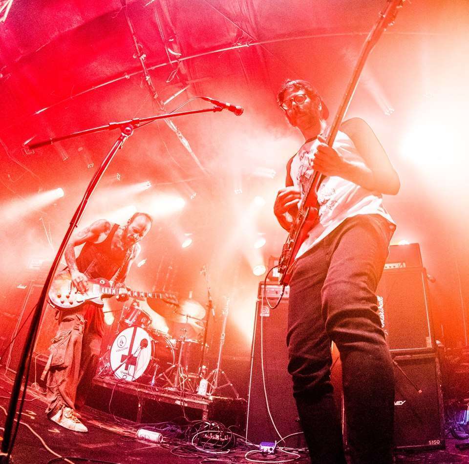 Slowburn 2 - festival de música, skateboarding, apresentações ao vivo