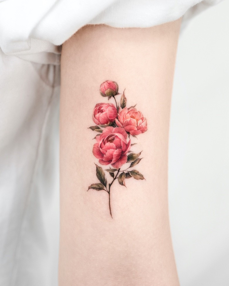 Tatuagem de Flores de Dong Hwa