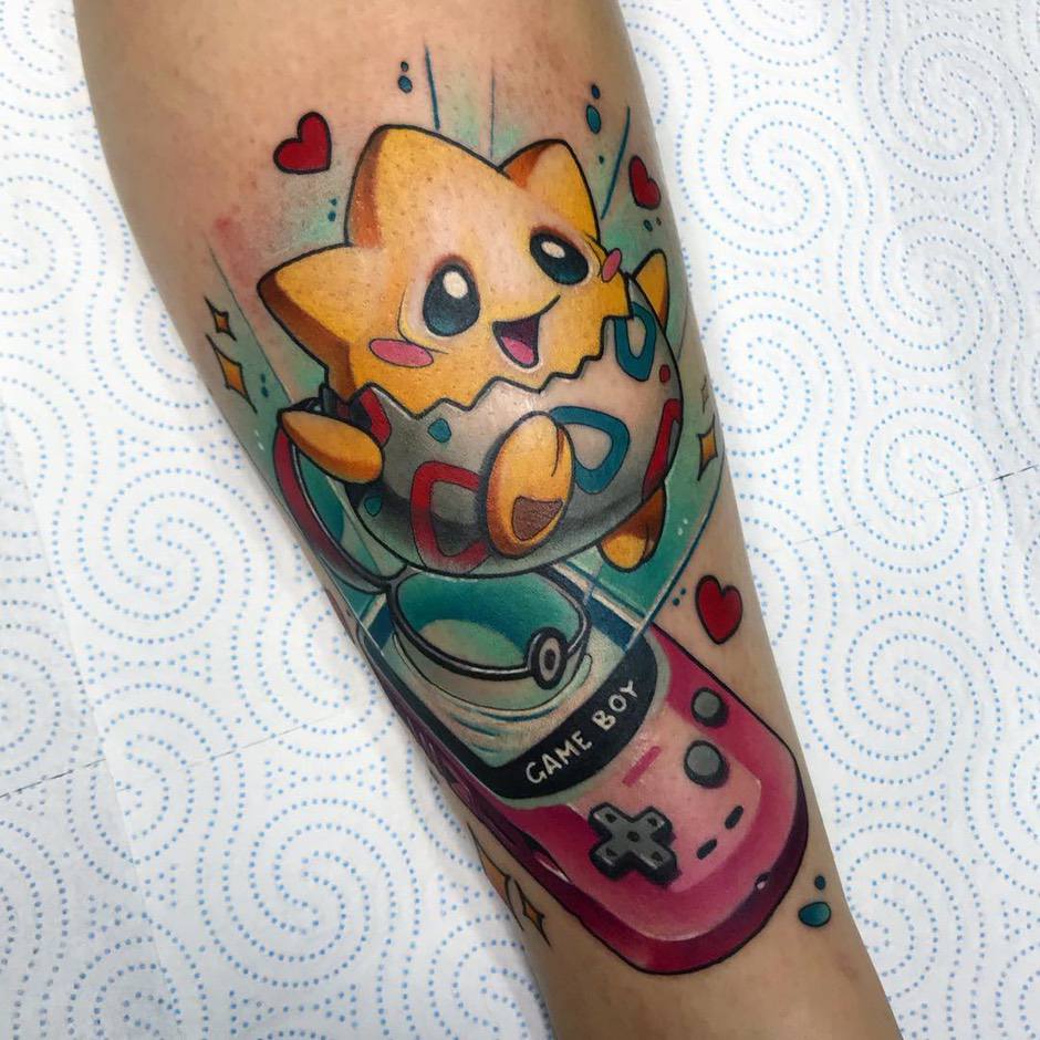 Artista de tatuagem Herman Grecha Gorbunov, tatuagem em cores nova escola, neotradicional | São Petersburgo, Rússia