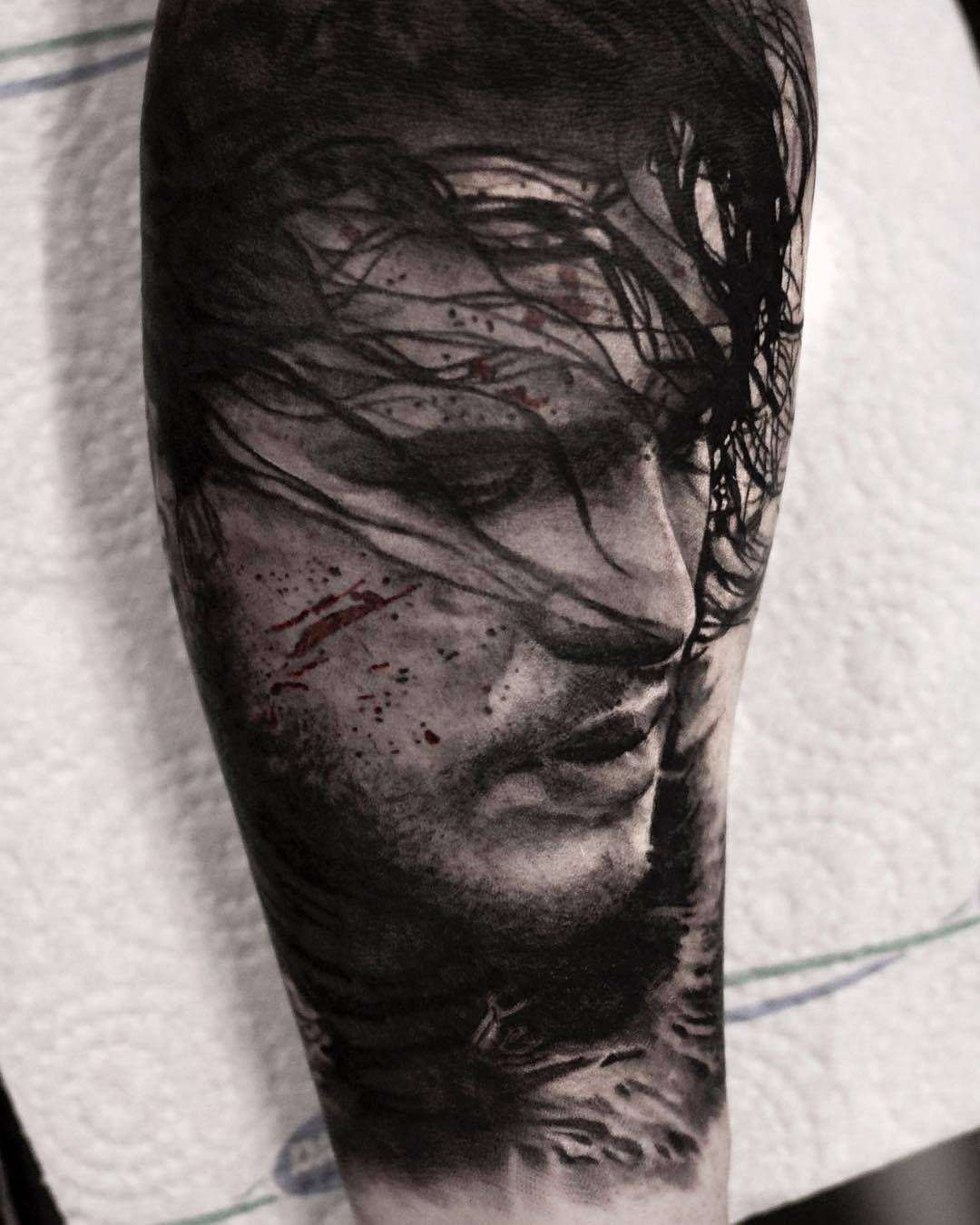 Artista de tatuagem Stefan Müller