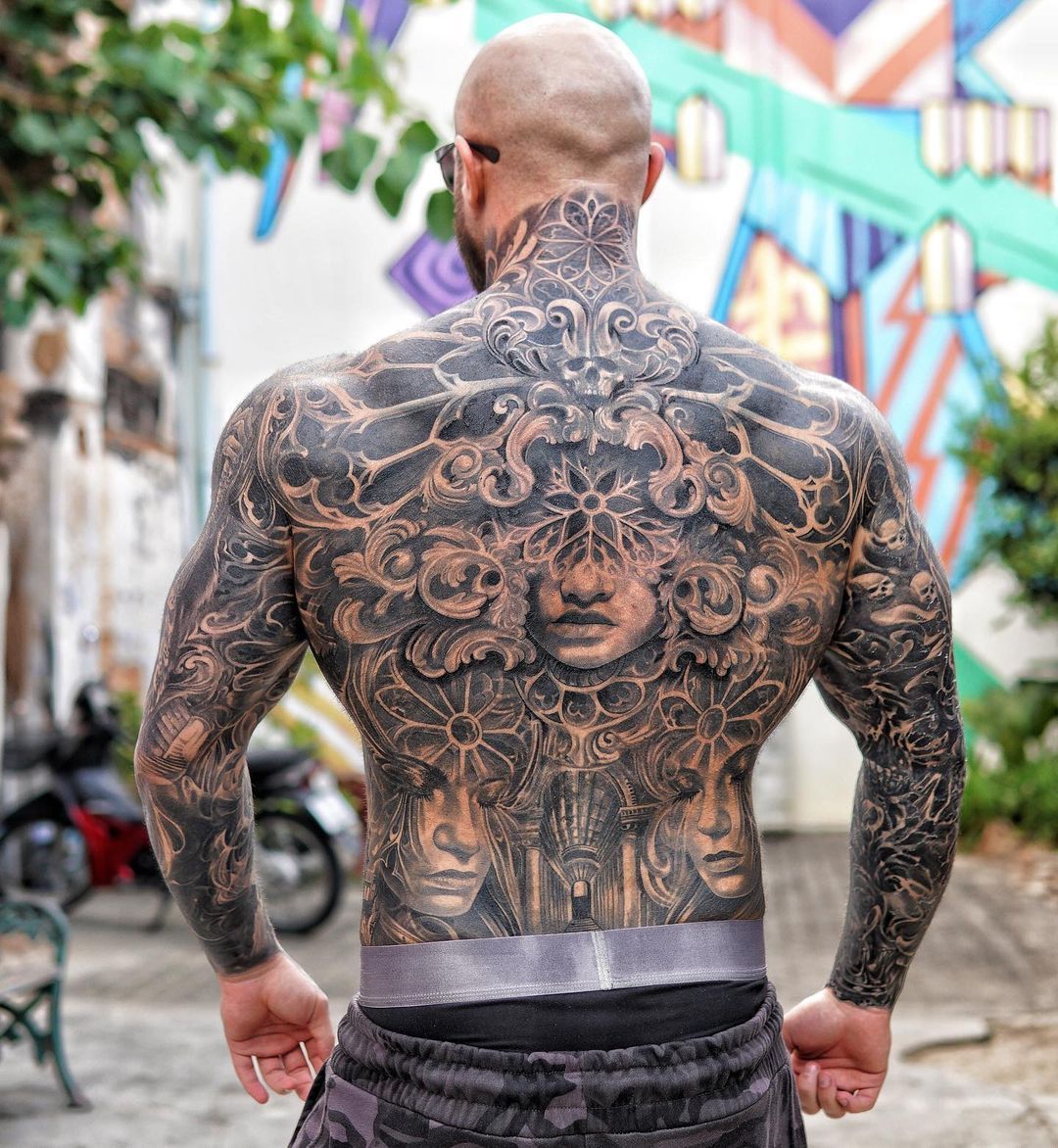 41-day tattoo marathon in Thailand of the American bodybuilder