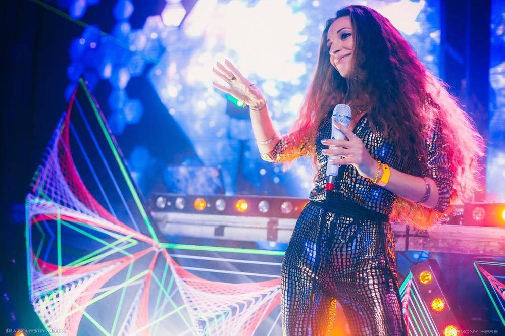 Tattoo artist Toni Angar, bright color crazy new school tattoo | Spain