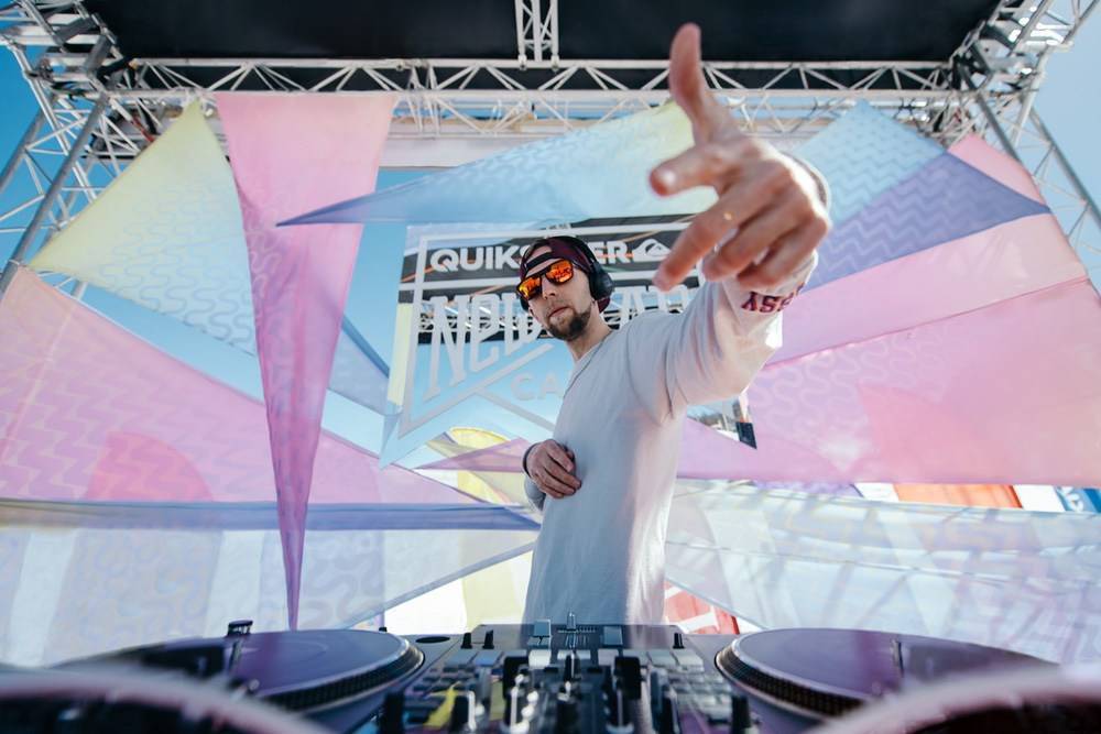 Tattoo artist Toni Angar, bright color crazy new school tattoo | Spain