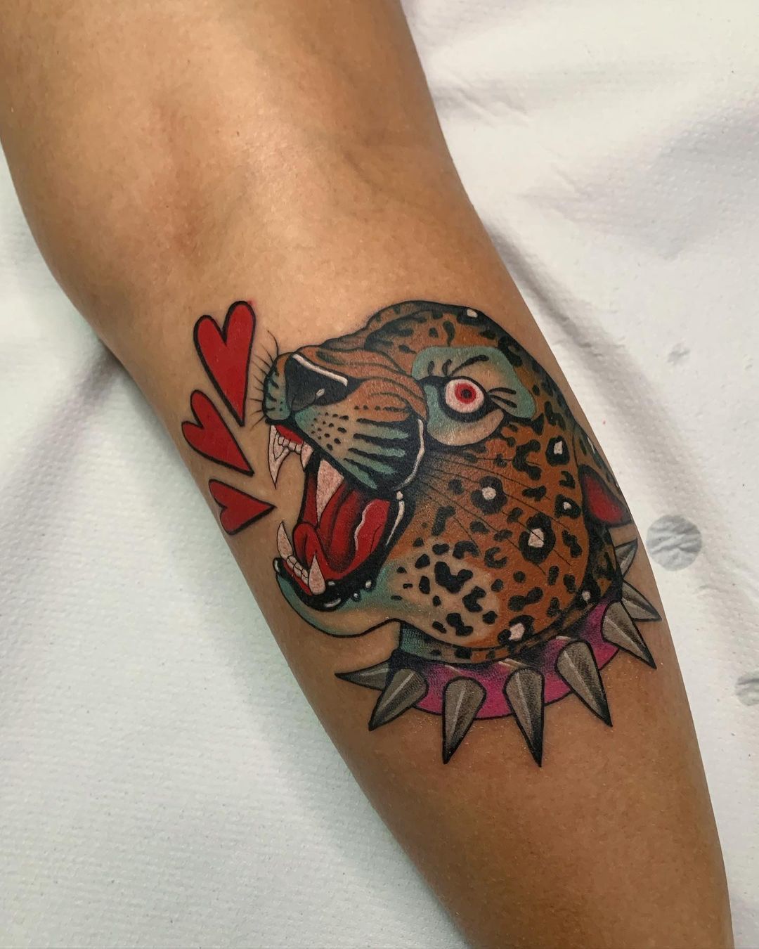 First tattoo, Jaguar by Lauren Houlian at Embody Tattoo, Derby, UK. : r/ tattoos