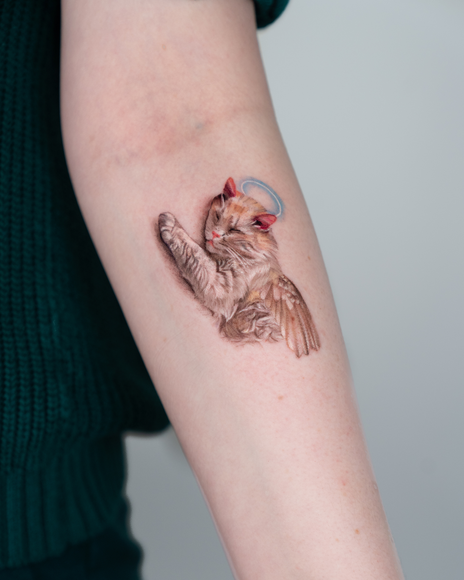 Kleine Formate, starke Emotionen: Haustier-Tattoos von Tam Gallardo