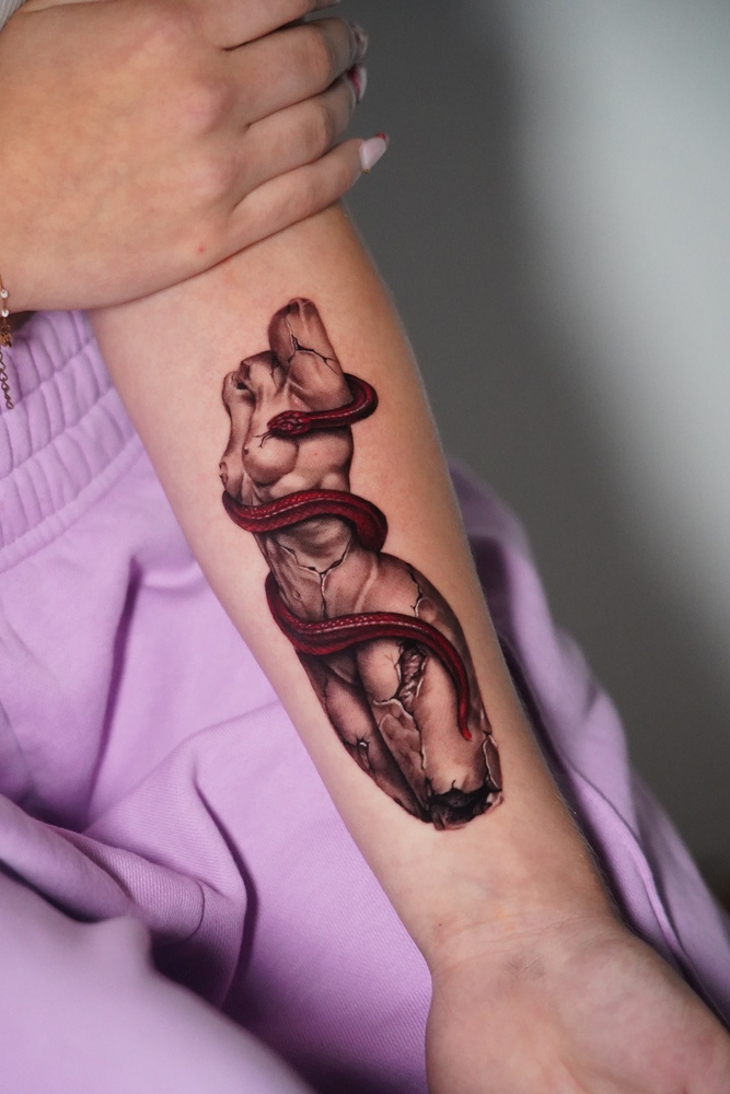Sabrina One Percent Tattoo: From Roman Sculpture to Black and Grey Realism