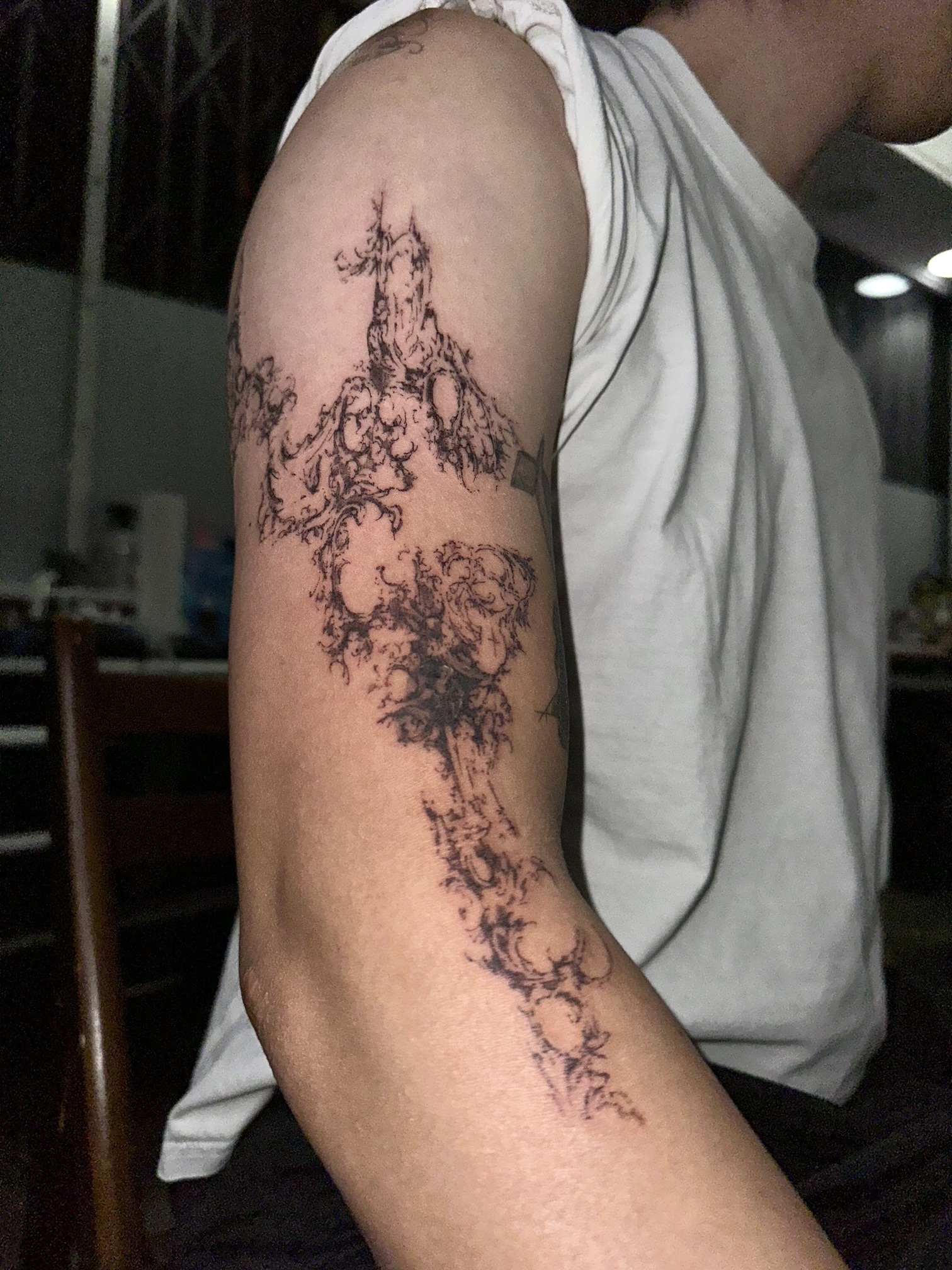 Le papillon Luna et l'art du tatouage néo-gothique - image 2