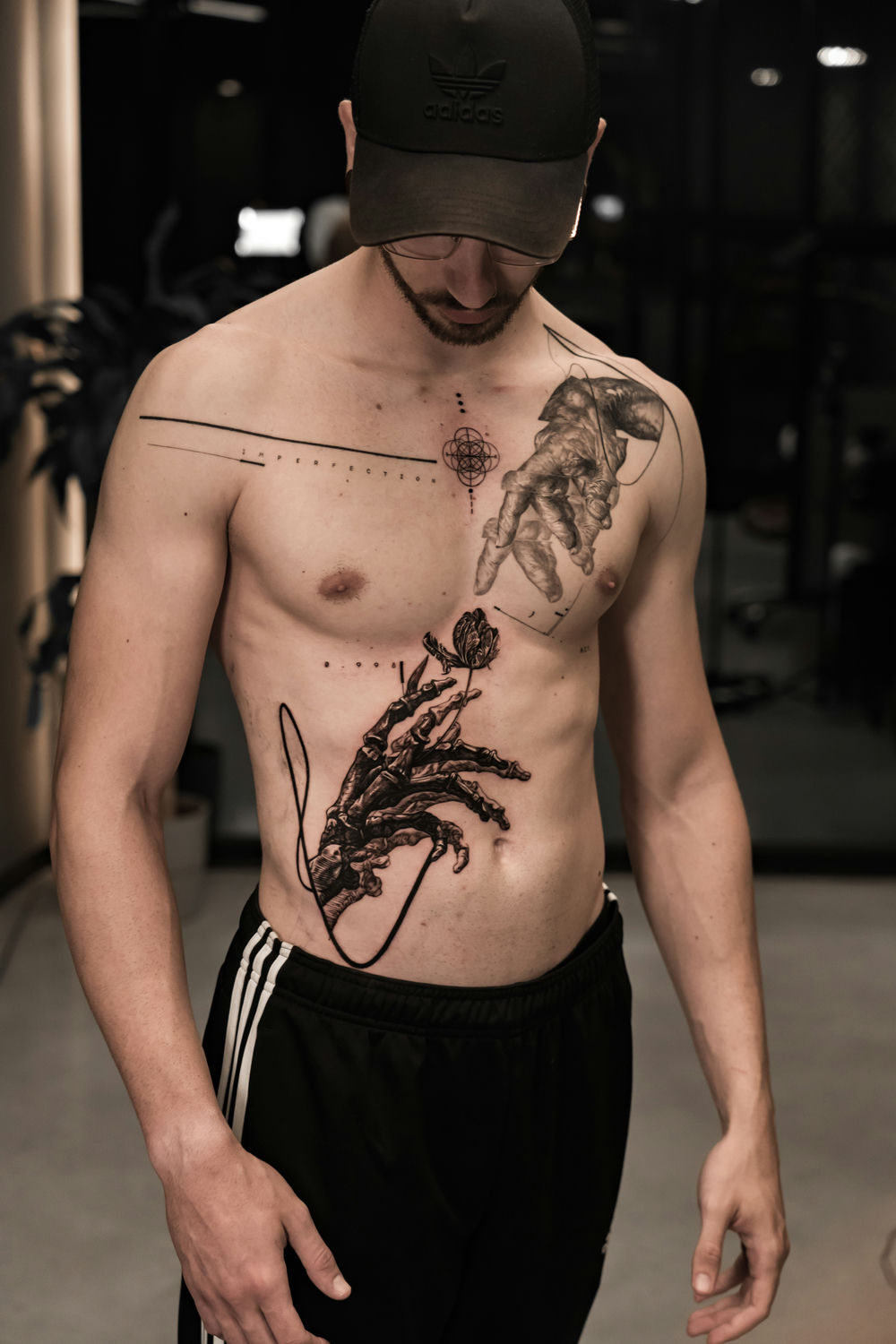 Tattoo artist Arlen Bellotti