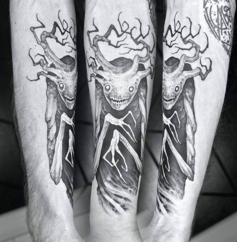 Tattoo uploaded by minerva • Eleven fighting Demogorgon in Stranger Things.  Tattoo by Joe K Worrall @JoeKWorrall #StrangerThings #Netflix #tvshow  #tvseries #Eleven #Demogorgon #demogorgon • Tattoodo